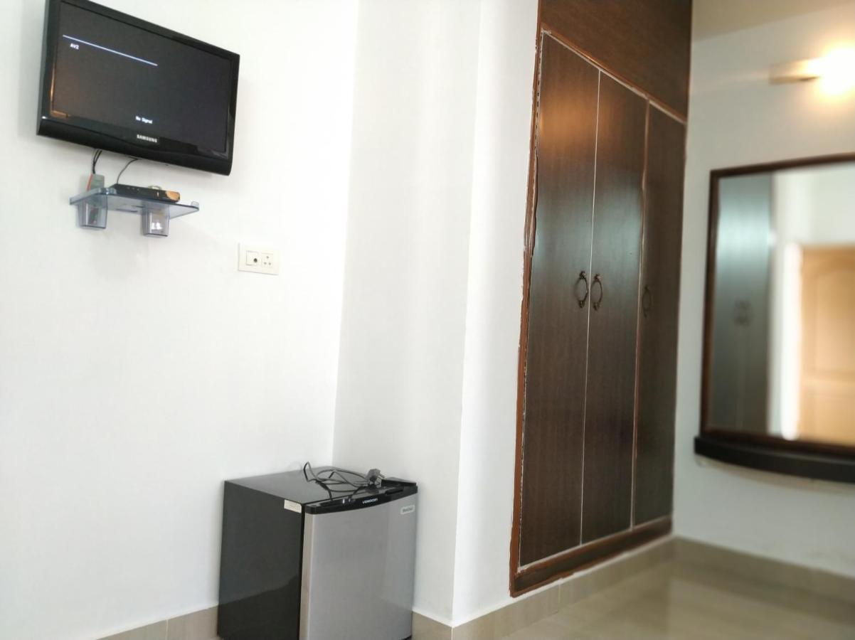Aum Hotel Puttaparthi Exterior foto