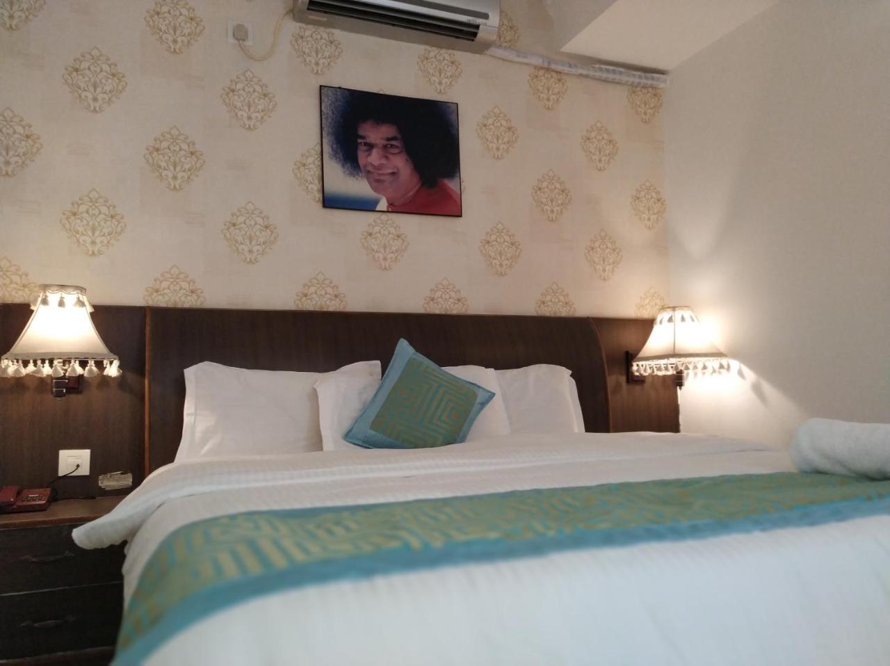 Aum Hotel Puttaparthi Exterior foto